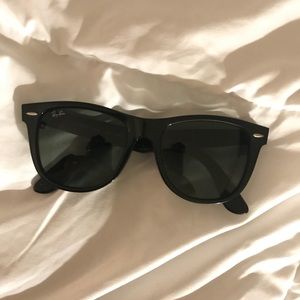 Authentic RayBan Wayfarer Black Sunglasses